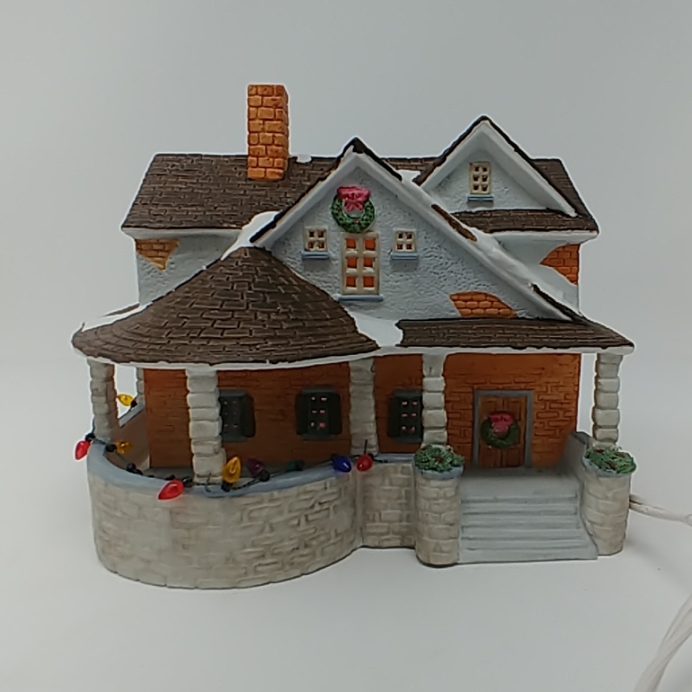 1993 Lemax Dickensvale Collectibles Lighted House